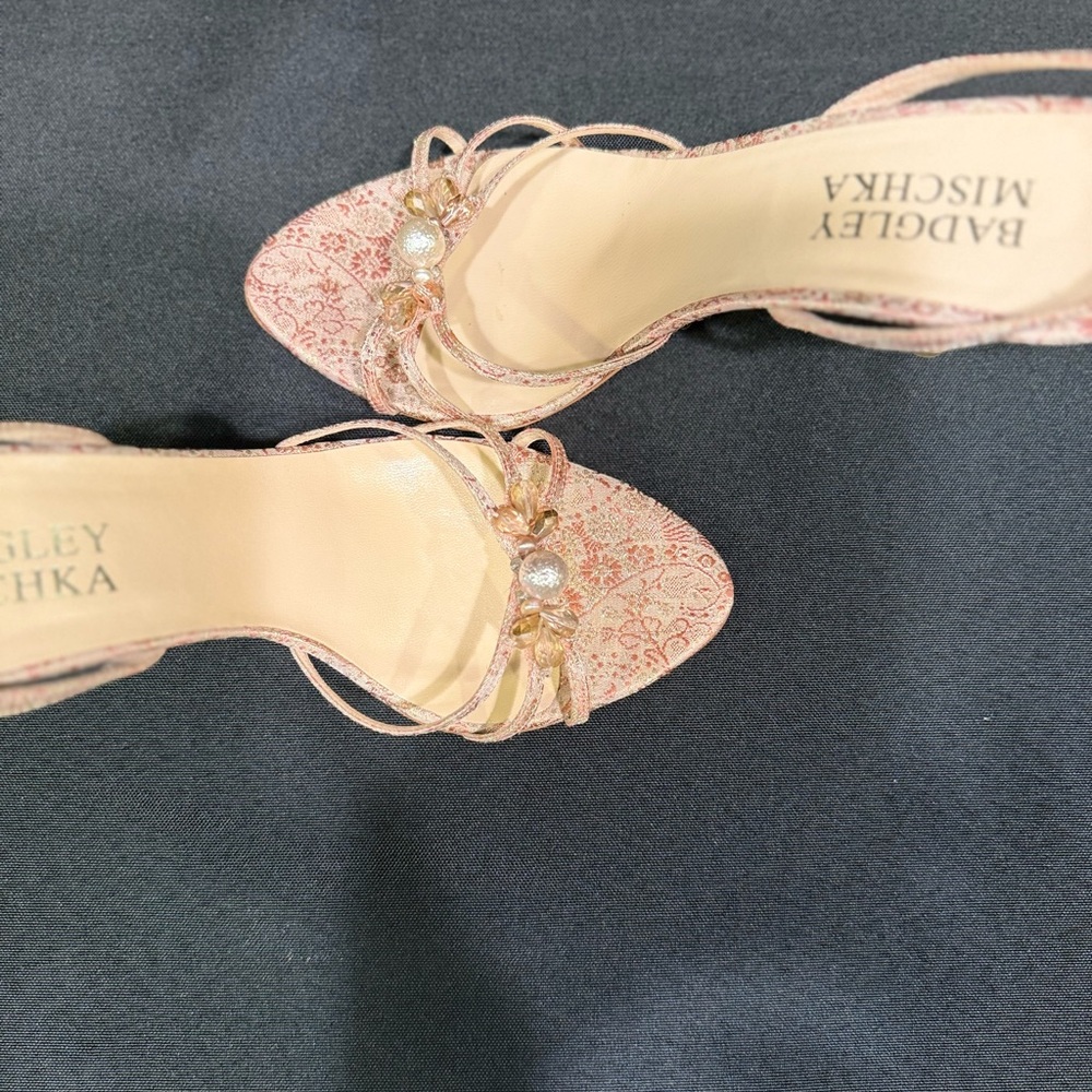 Badgley Mischka Pink Heels with Intricate Detailing - Picture 3 of 16